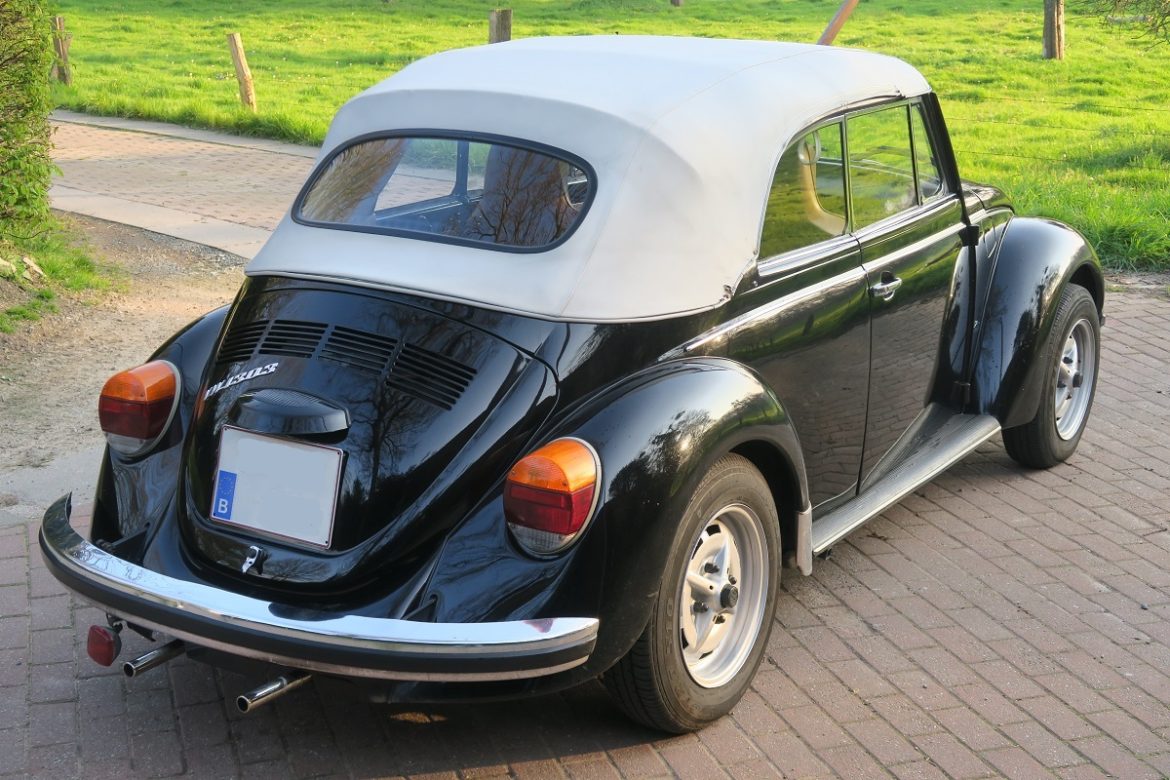 VW beetle Cabriolet convertible rent huren louer mariage trouw event evenement cox coccinelle kever