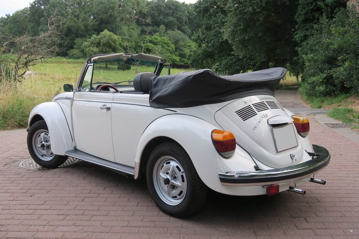 Volkswagen 1303 witte white kever cabrio wit cabriolet cox Beetle coccinelle blanche location louer huur rent verhuur trouw oldtimer oldtimerve